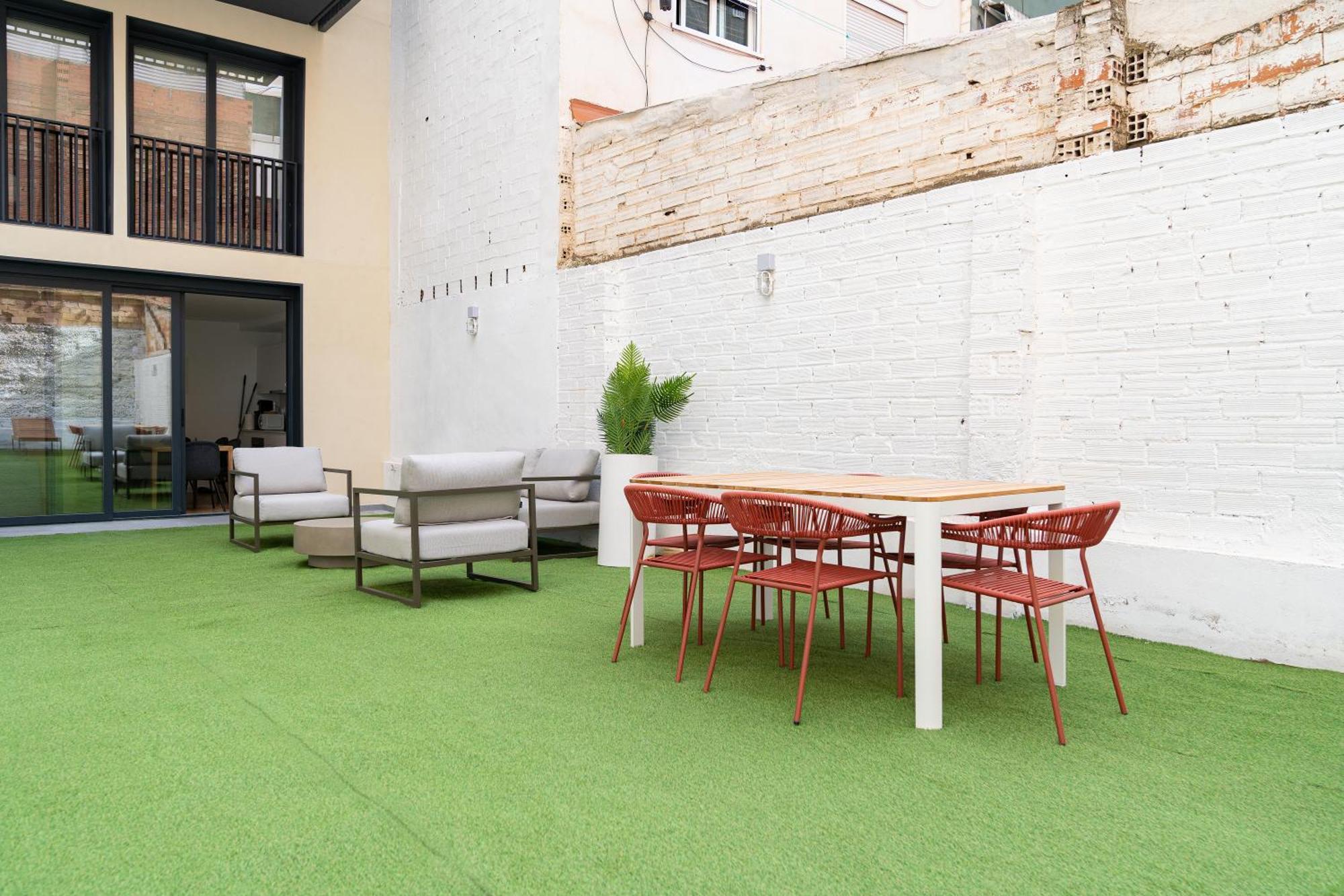 Stay U-Nique Apartments Albeniz Bcn L'Hospitalet de Llobregat Exterior foto