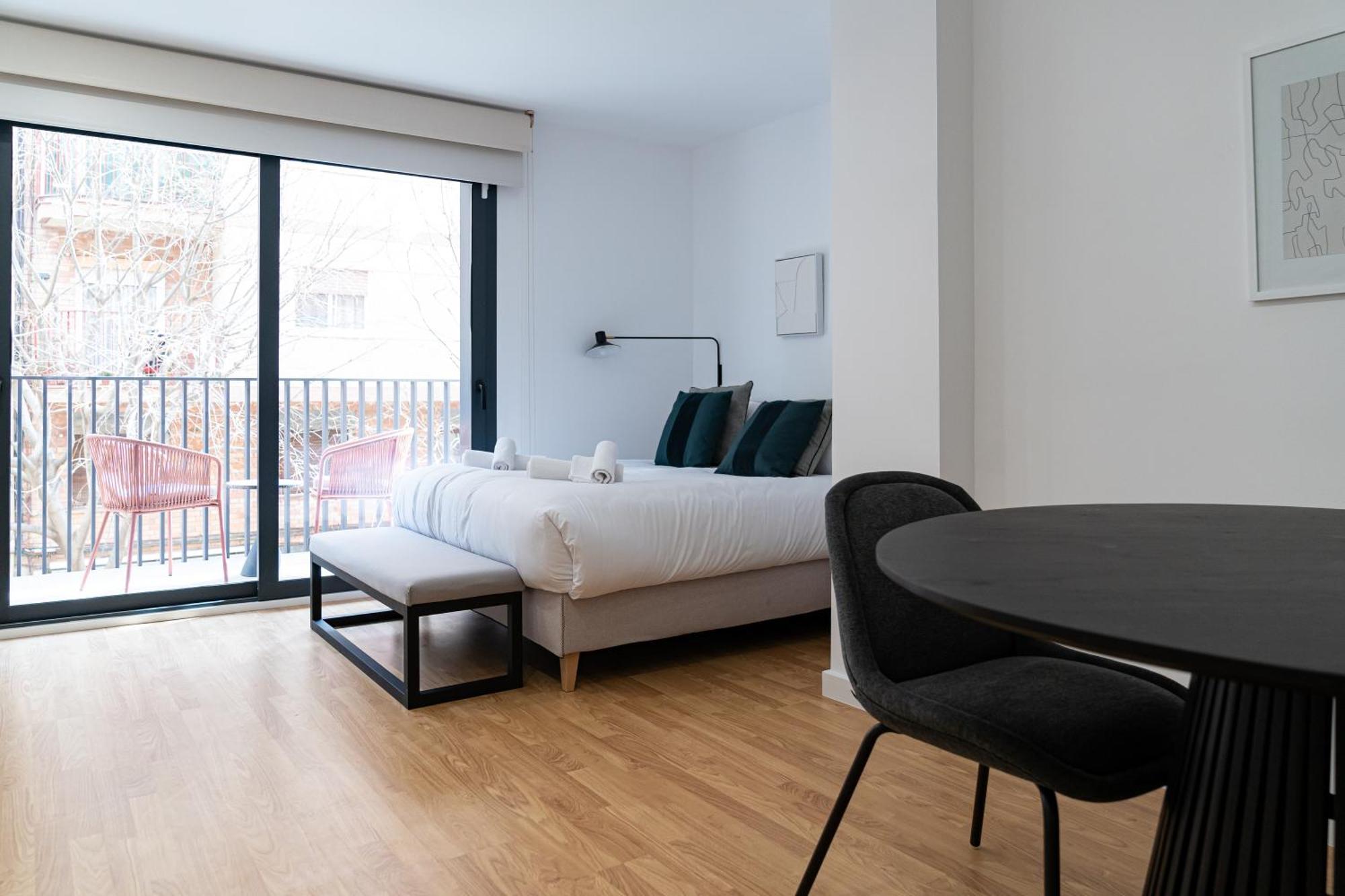 Stay U-Nique Apartments Albeniz Bcn L'Hospitalet de Llobregat Exterior foto